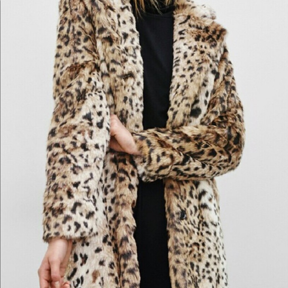Aritzia Talula Beckledge leopard coat xs